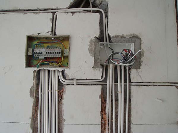 強電、弱電